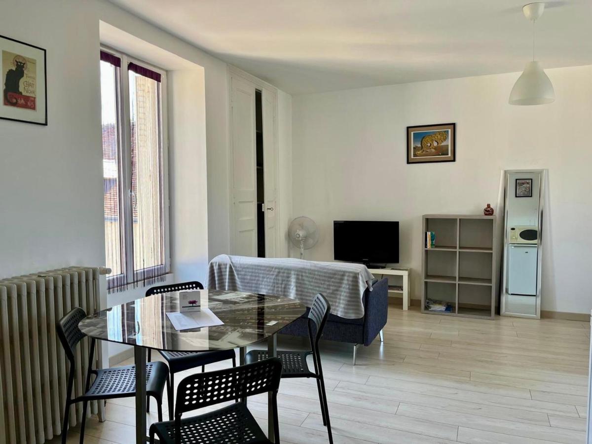 Appartement Rénové avec Cuisine Américaine et WIFI, Proche des Thermes Saint Roch - FR-1-541-32 - Housity