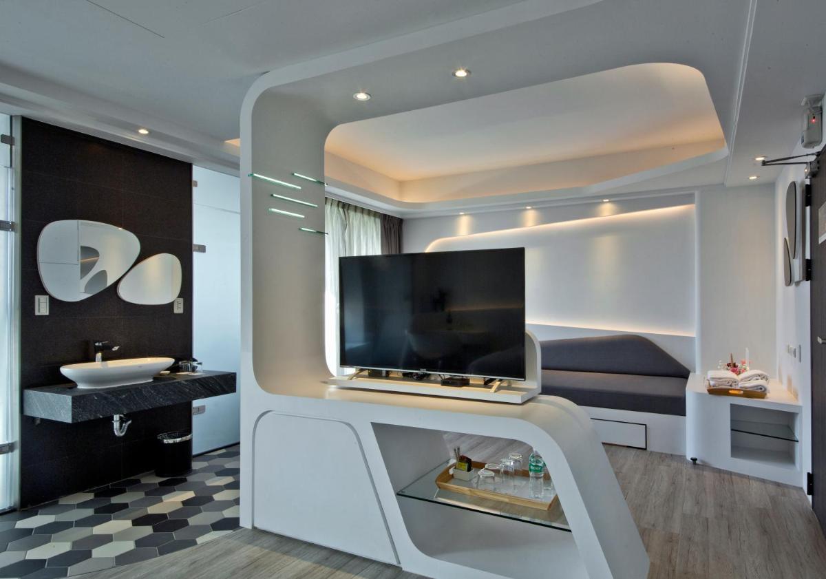 Joy Inn - Housity