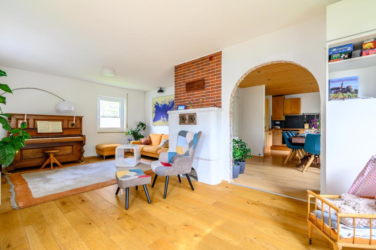 Cosy Family Home - Housity