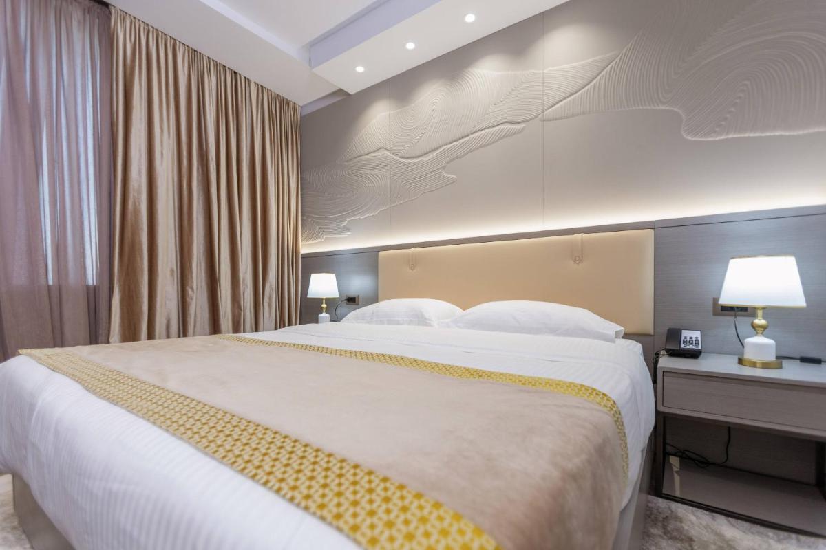 Grand Hotel Europa - Housity