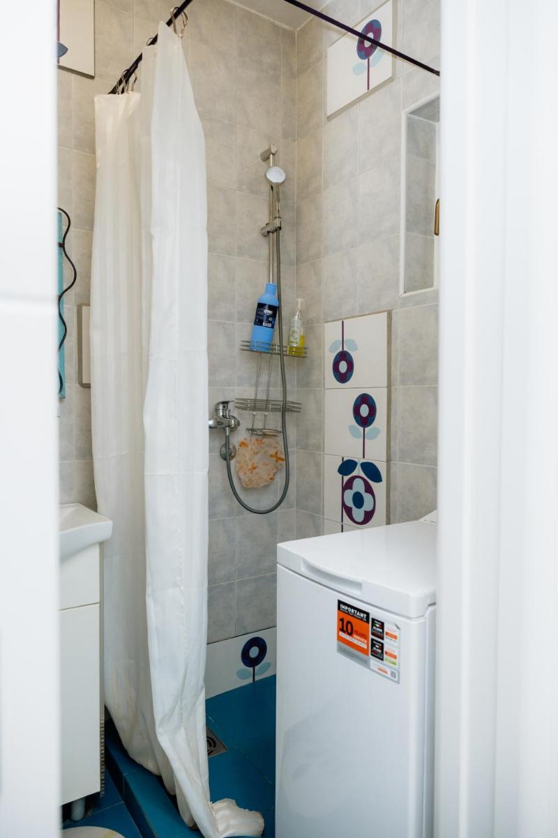 Studio5, sa parkingom, centar Obrenovca - Housity