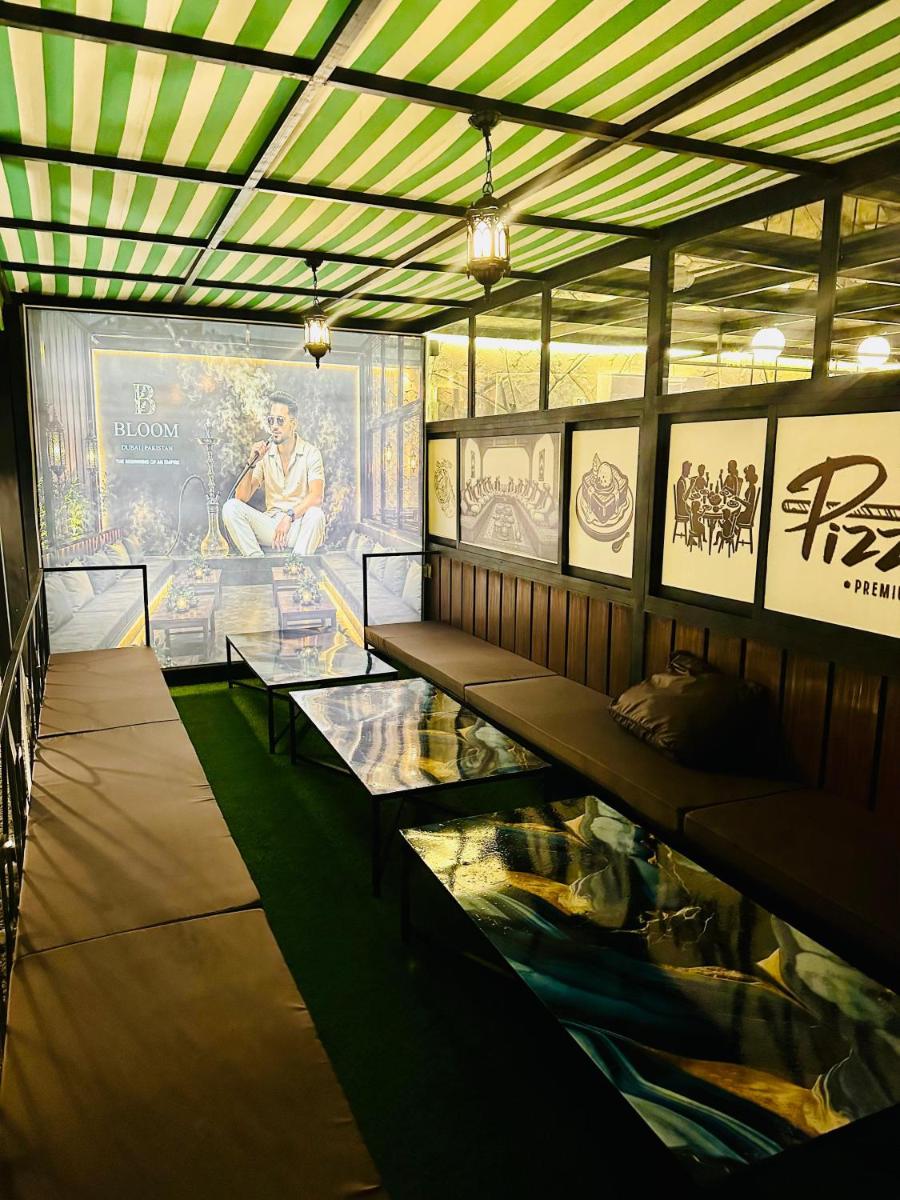 Sky View Luxury Apartment Rooftop Cafe Access - Housity
