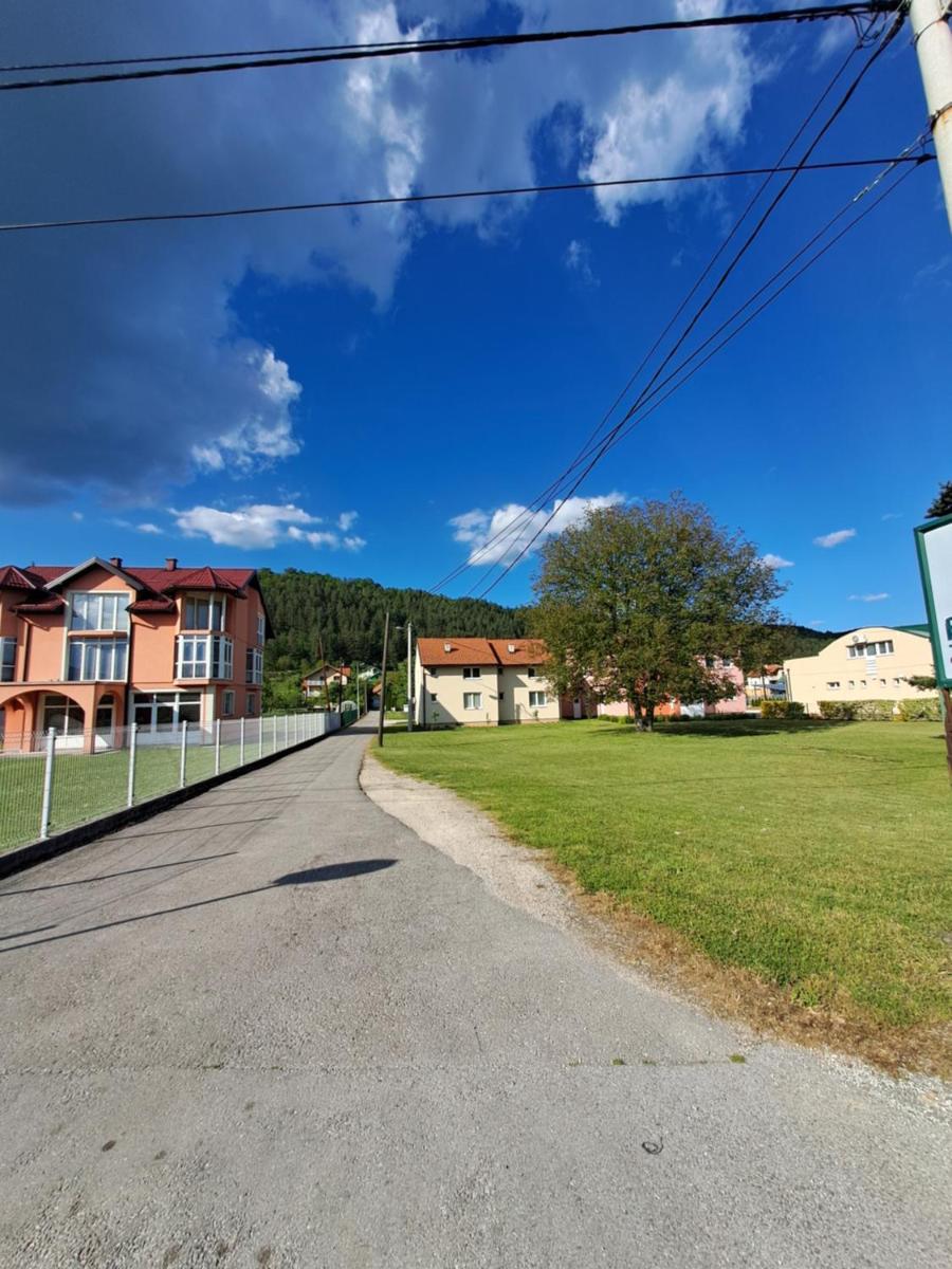 Cozy Apartment near Sarajevo & Visoko Pyramids - Housity