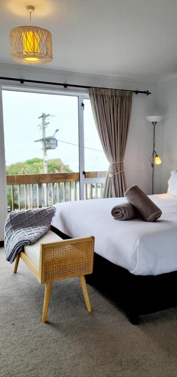 Kaka Point Spa Accommodation - Catlins - Housity