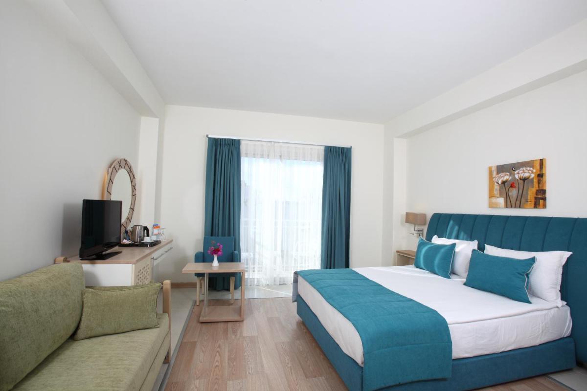 Mandarin Resort & Spa - Housity