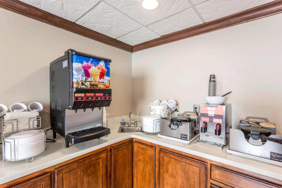 Comfort Inn Franklin Highway 96 - Housity