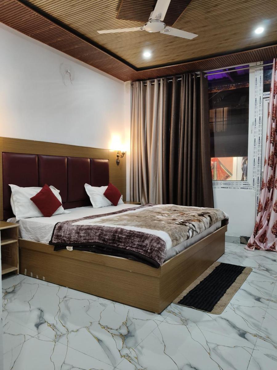 HILL PARADIZÈ restaurant & a peaceful stay! mostly visiting places are near by hotel - Housity