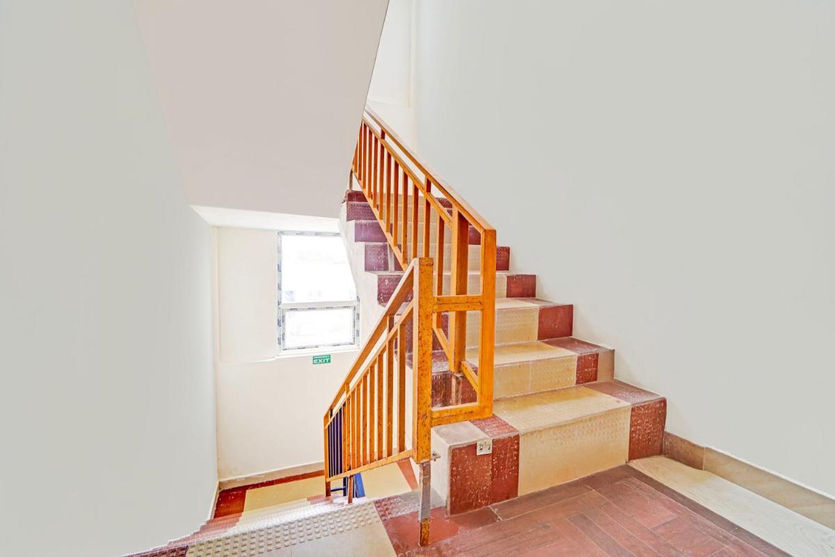 OYO KS Comfort - Housity
