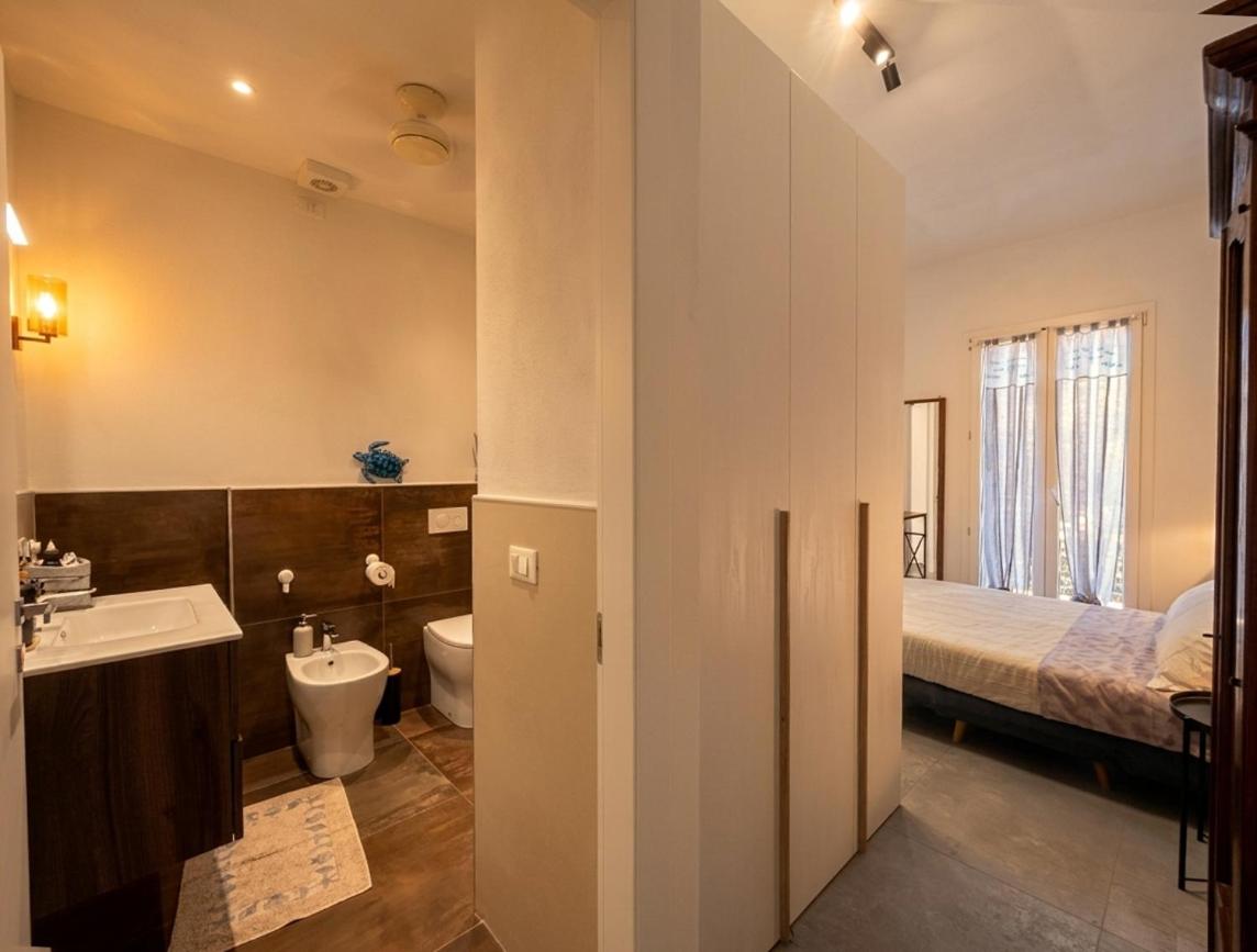 Camera con Vista - Housity