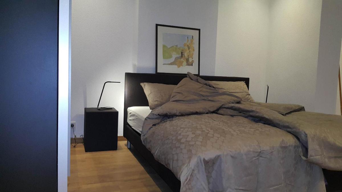 Mansion 6 - Housity