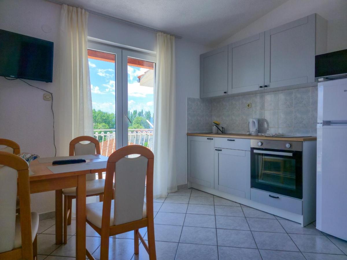 Apartments Iko - Housity
