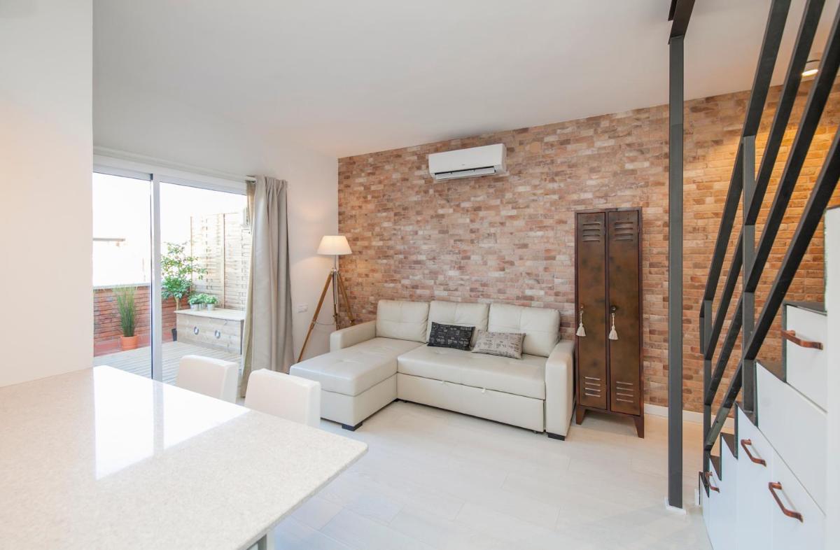 BARCELONA PENTHOUSE Private Terrace Sustainable Stay Keyless Access - Housity