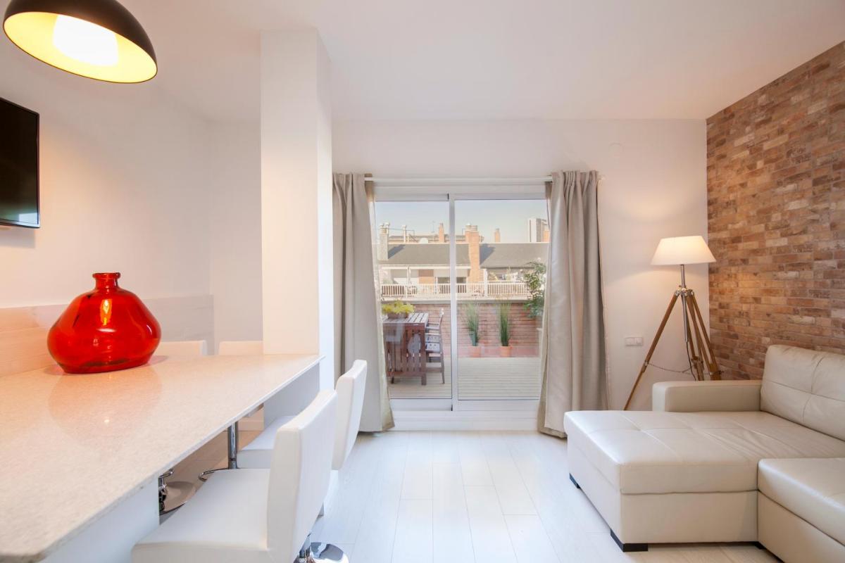 BARCELONA PENTHOUSE Private Terrace Sustainable Stay Keyless Access - Housity