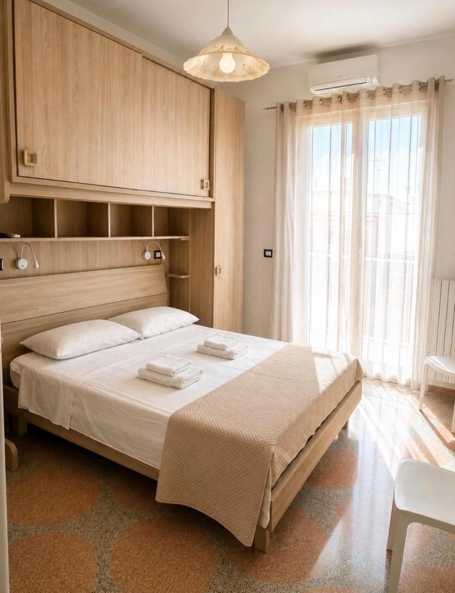 Tina's House Luxury Room - Housity