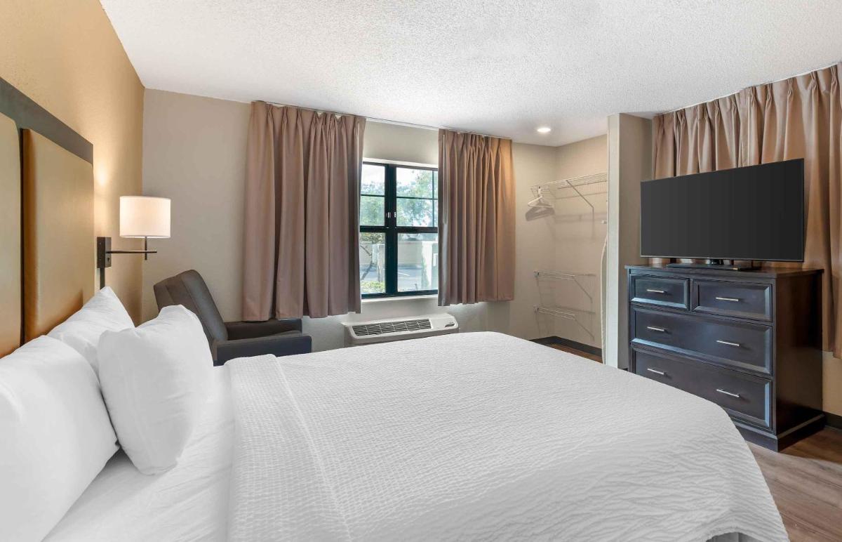 Extended Stay America Suites - Tampa - Airport - Spruce Street - Housity