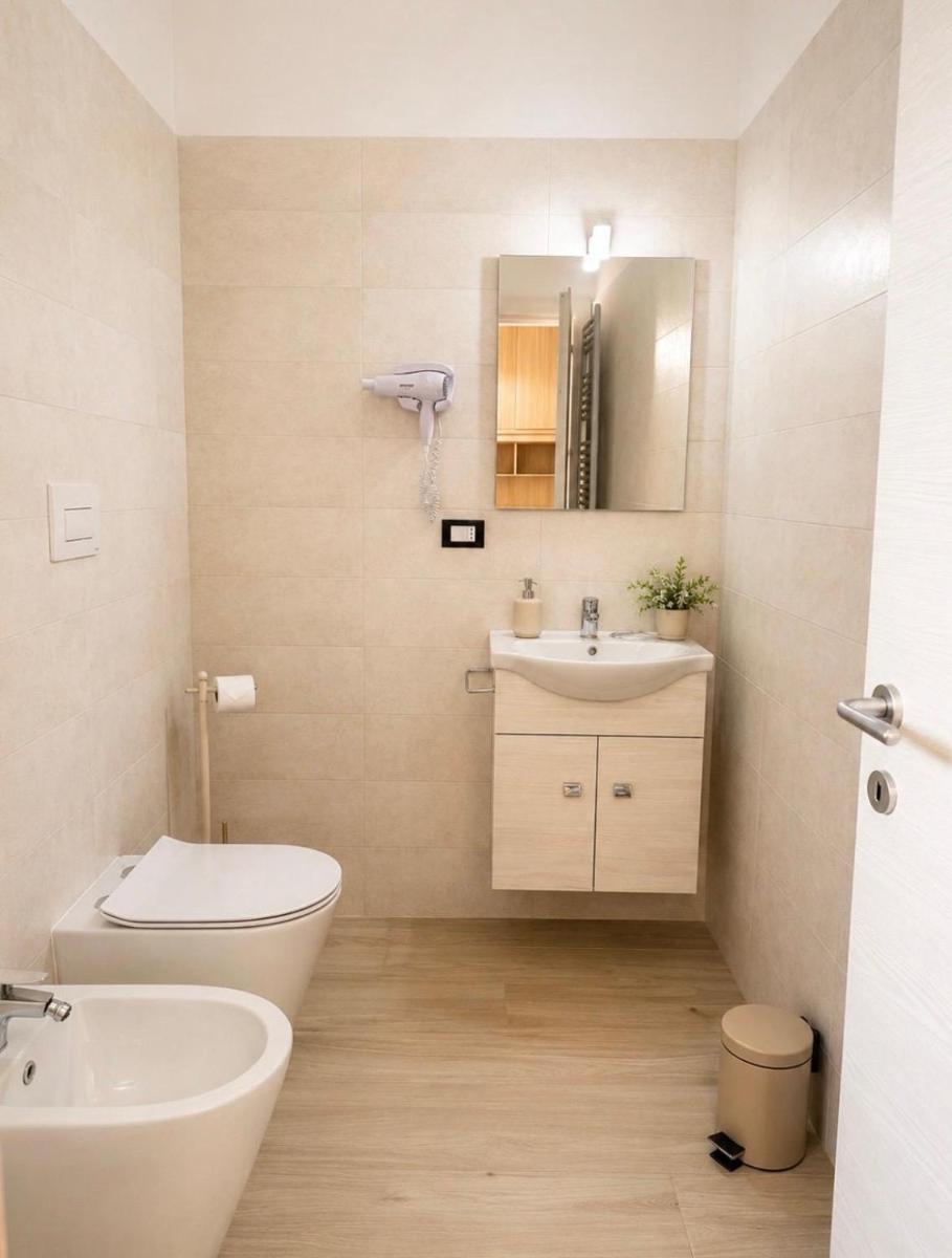 Tina's House Luxury Room - Housity