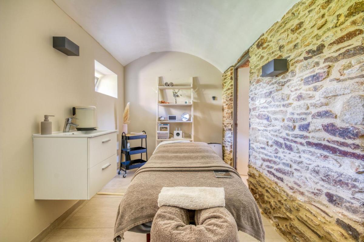Le Manoir de Kerbot - Housity