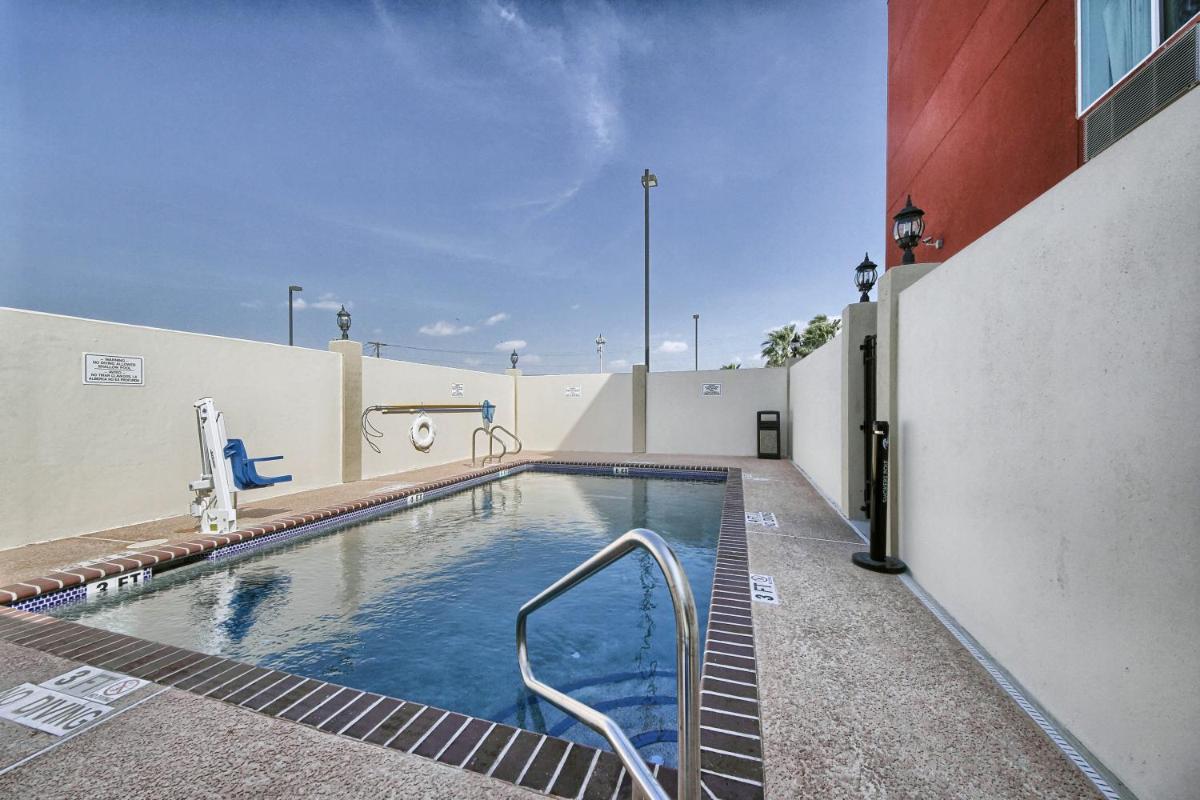 Motel 6-Weslaco, TX - Housity