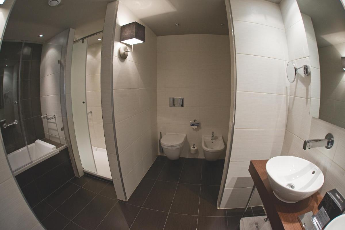 Un baño de Hotel La Trufa Negra