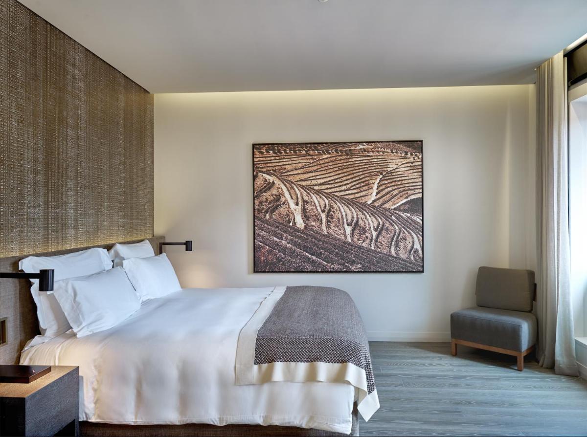 Uma cama ou camas num quarto em Six Senses Douro Valley
