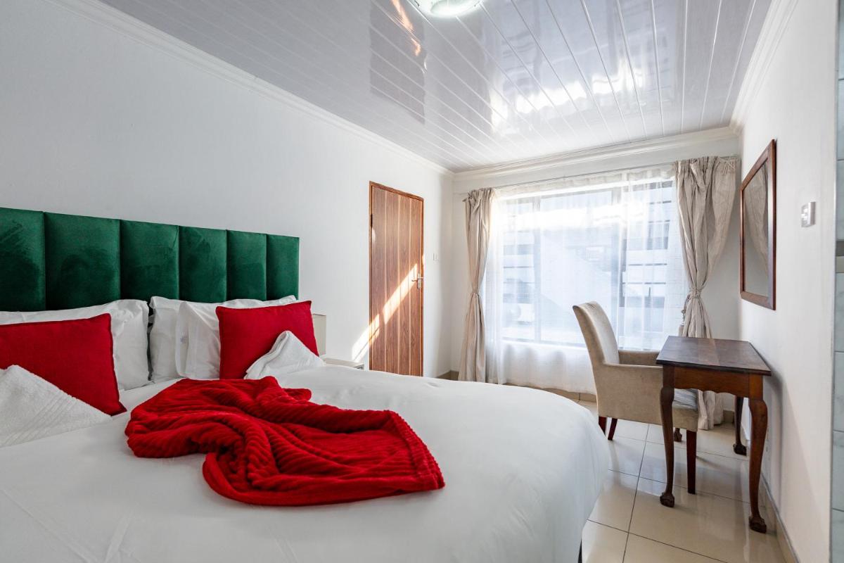 Safi 1 bedroom Suite 9 - Housity