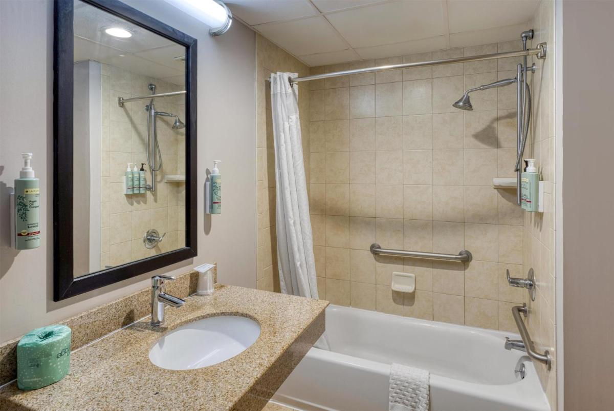 Best Western Owego Inn - Housity