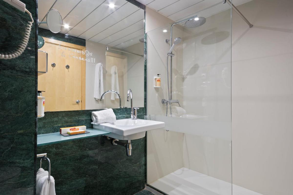 Sol Port Cambrils Hotel - Housity
