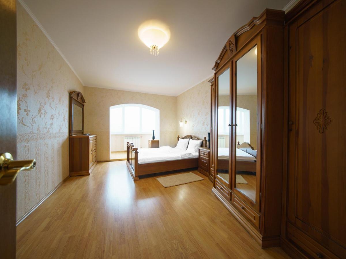 PaulMarie Apartments on Naberezhnaya - Housity