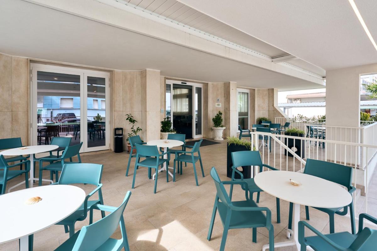 Hotel Bettina - Housity