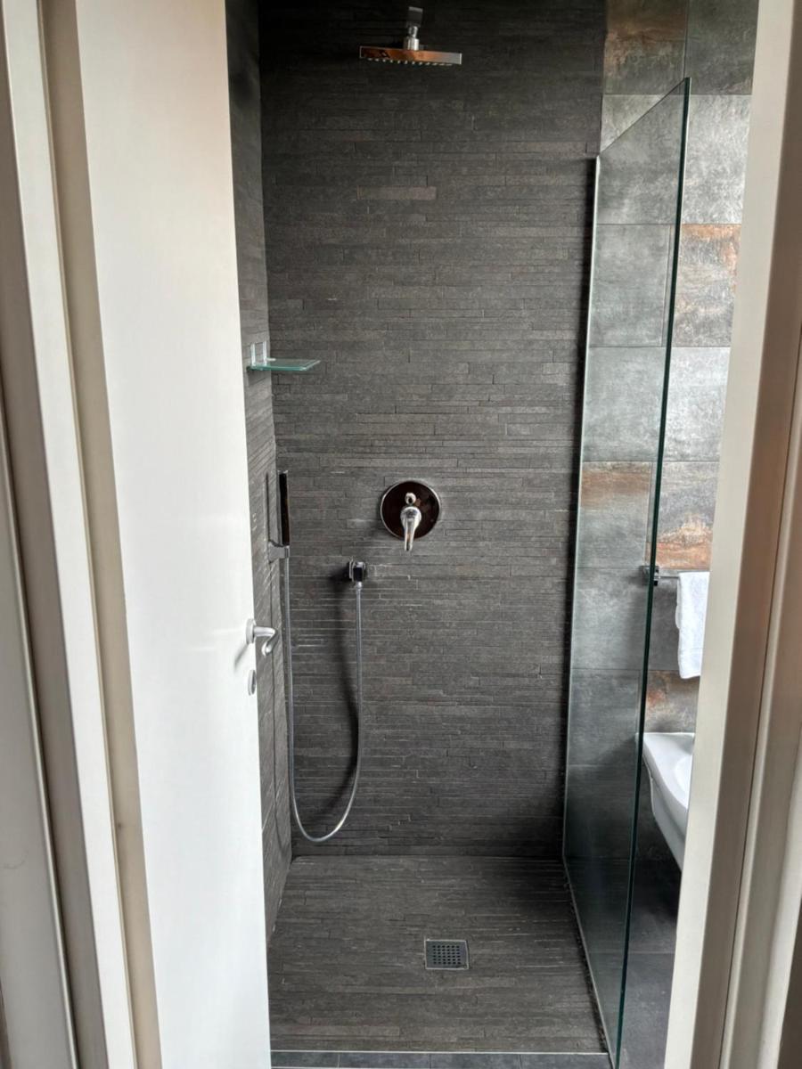 Dazio Exclusive Rooms - Housity