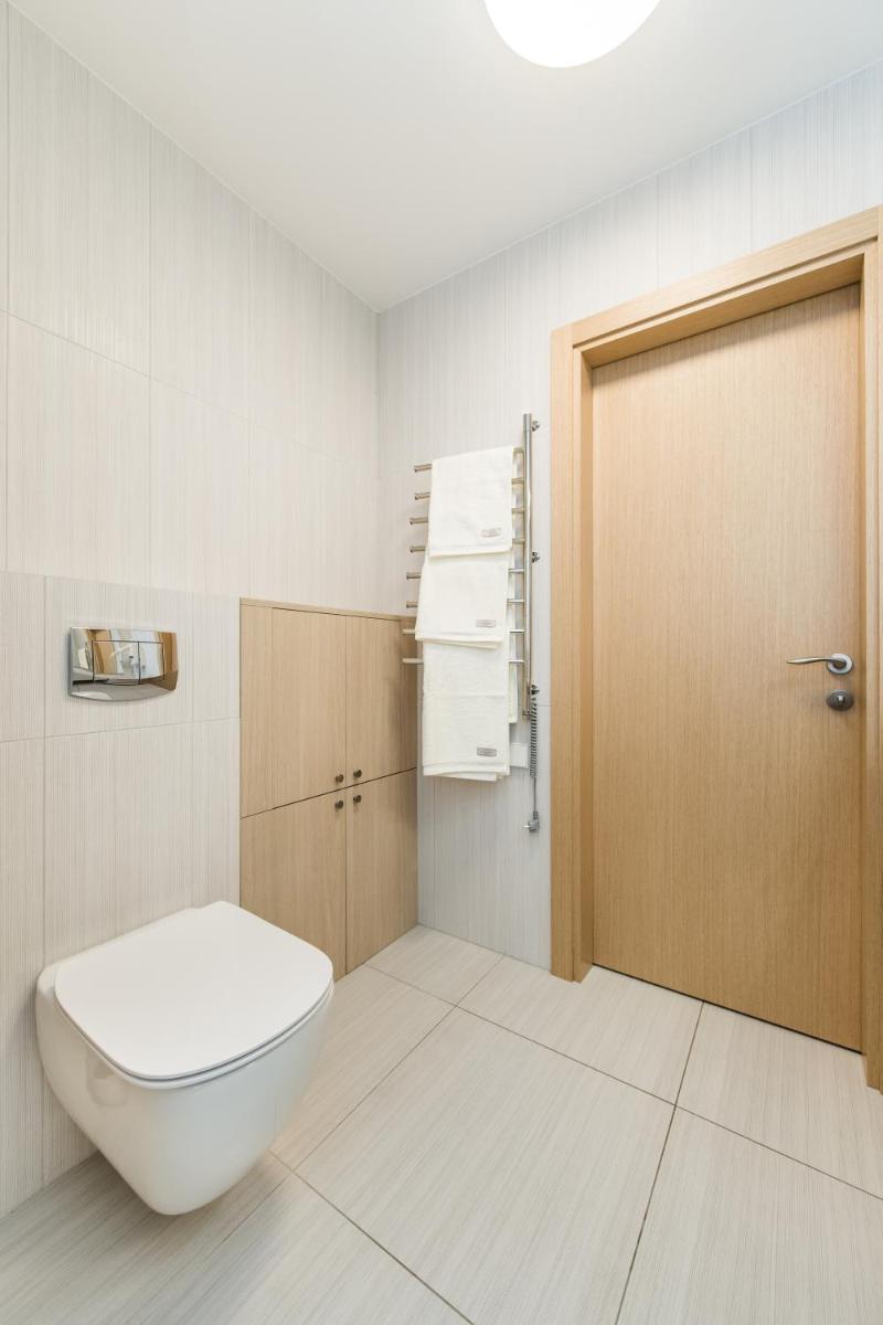 64LT - Housity