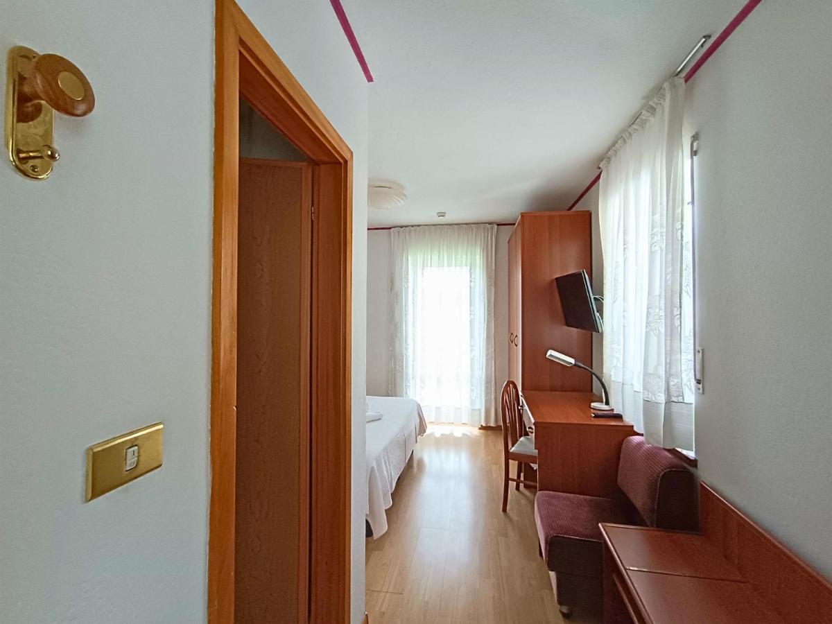 Life Hotels Rosalpina - Housity
