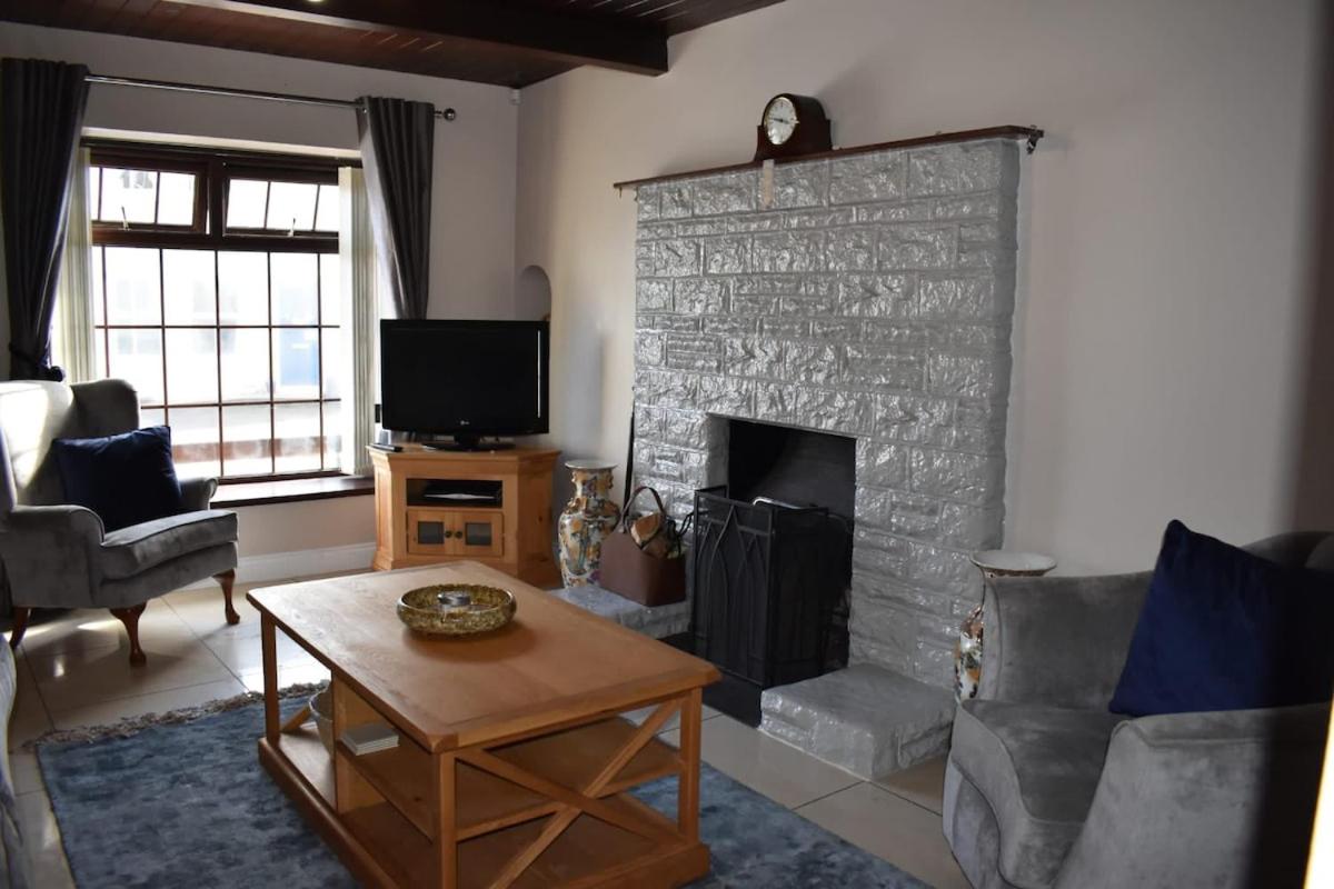 Waterfall Road Cottage, Carnlough - Housity