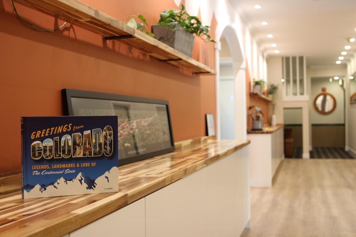 Boulder Twin Lakes Inn - Housity