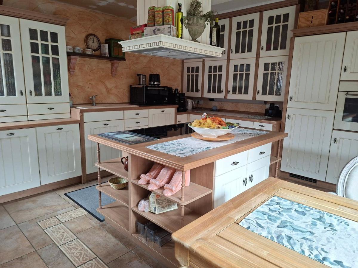 Haus am Waldrand - Housity