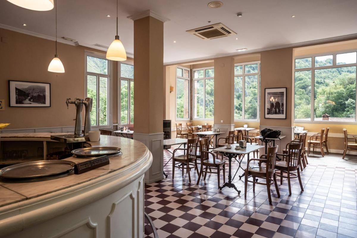 Gran Hotel Pelayo - Housity