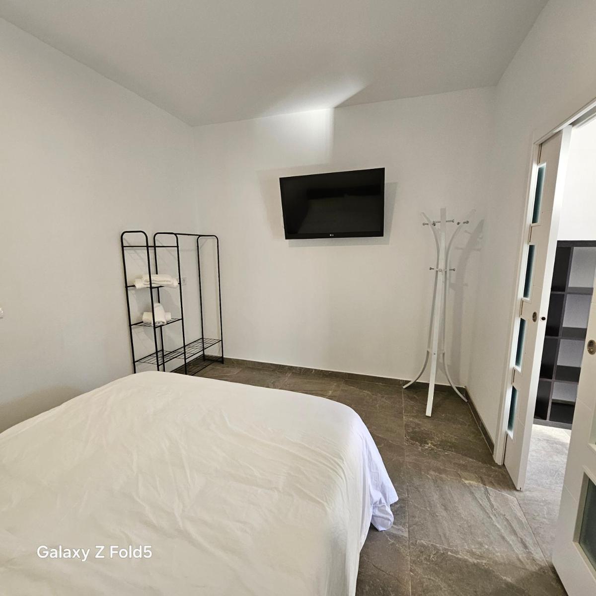 Aires de Benatae - Housity