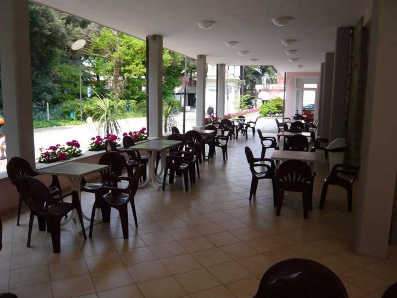 Hotel Calipso - Housity