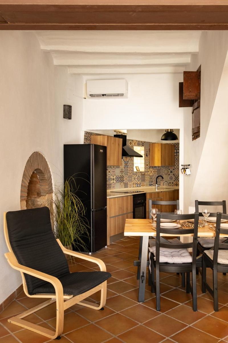 Pin i Pon - Charming Townhouse in the Heart of Jávea - Housity