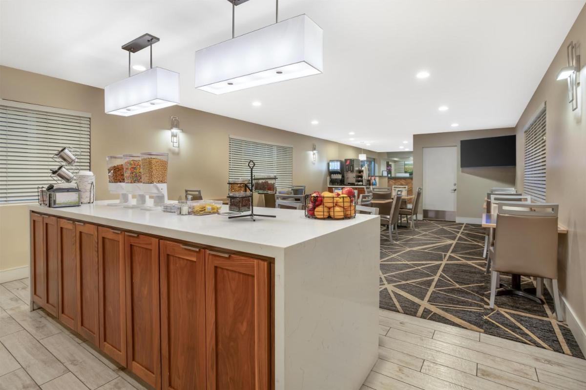 Best Western Town House Lodge - Housity