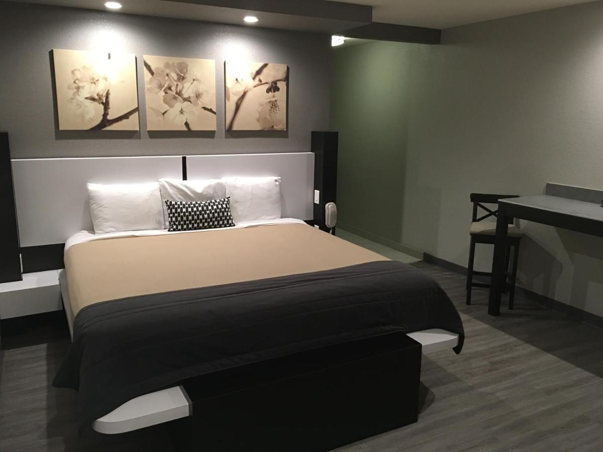 Crystal Inn - Housity
