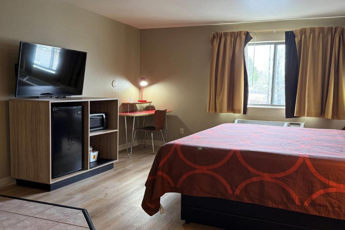 Super 8 by Wyndham Kremmling - Housity