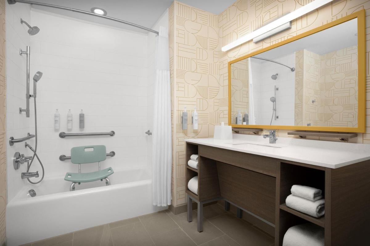 Home2 Suites By Hilton El Paso East Loop 375 - Housity