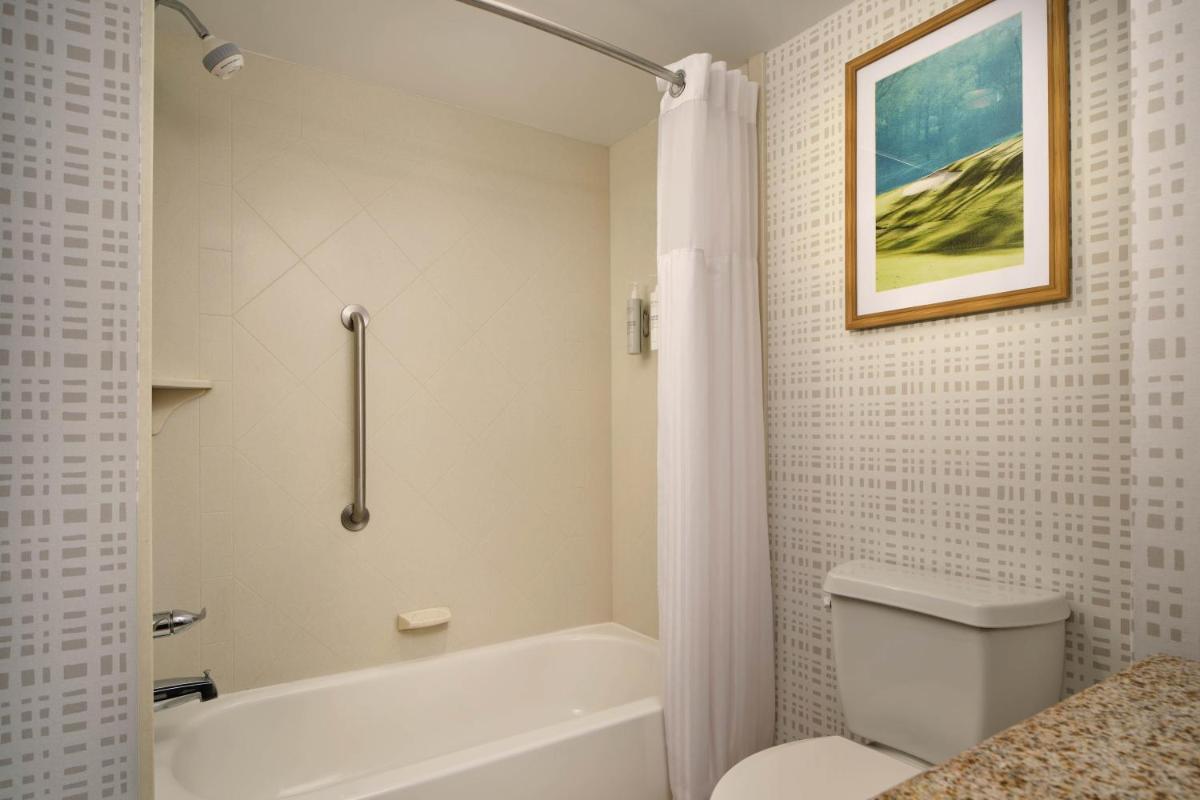 Hampton Inn Thomson - Housity