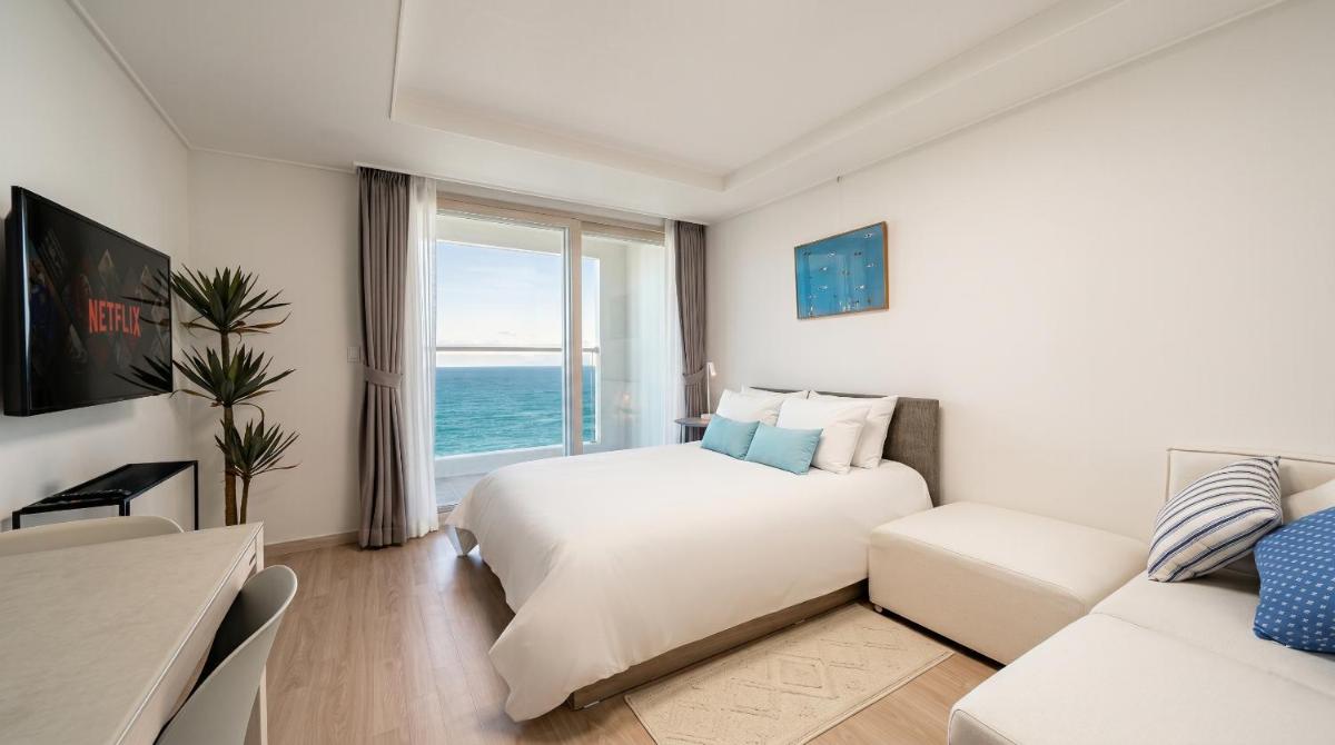 Urbanstay Sokcho Deungdae Beach - Housity