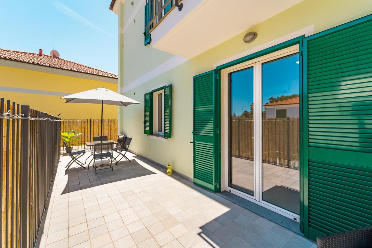 Skybnb APPARTMENTS 30 mt from the sea - Housity