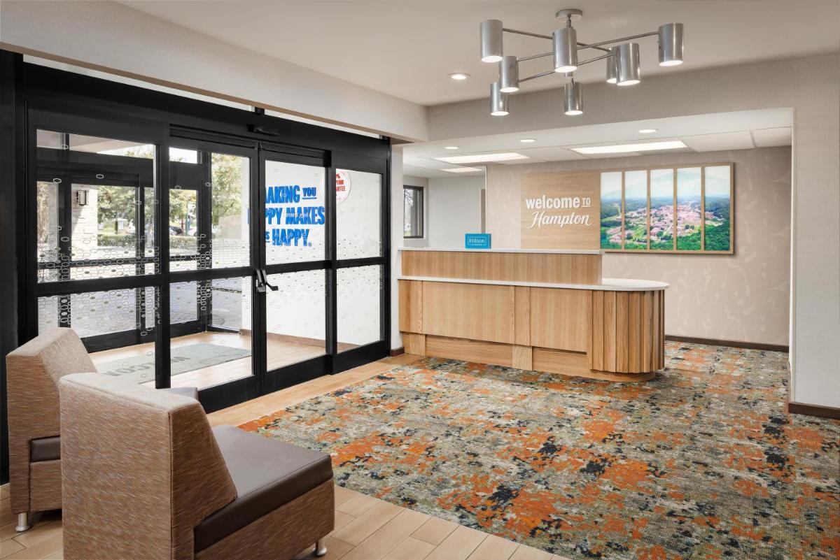 Hampton Inn Oak Ridge Knoxville - Housity