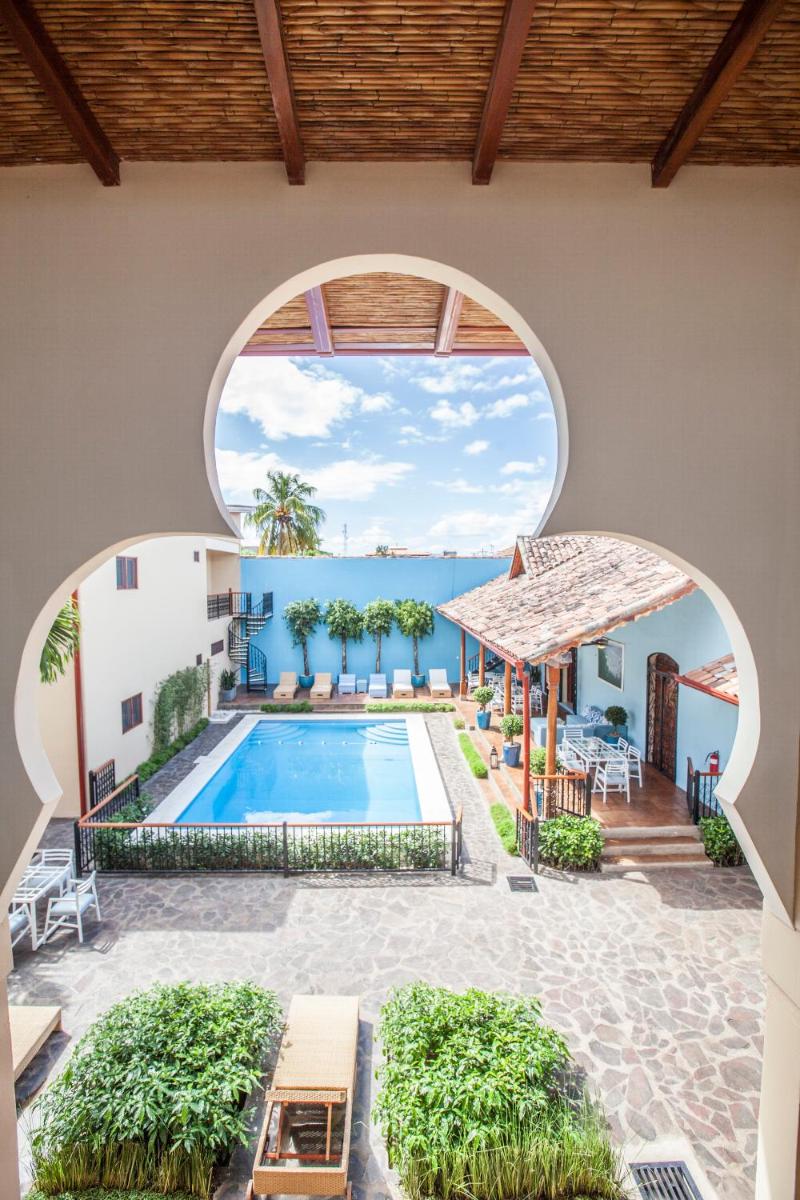 Hotel Plaza Marbella Granada - Housity