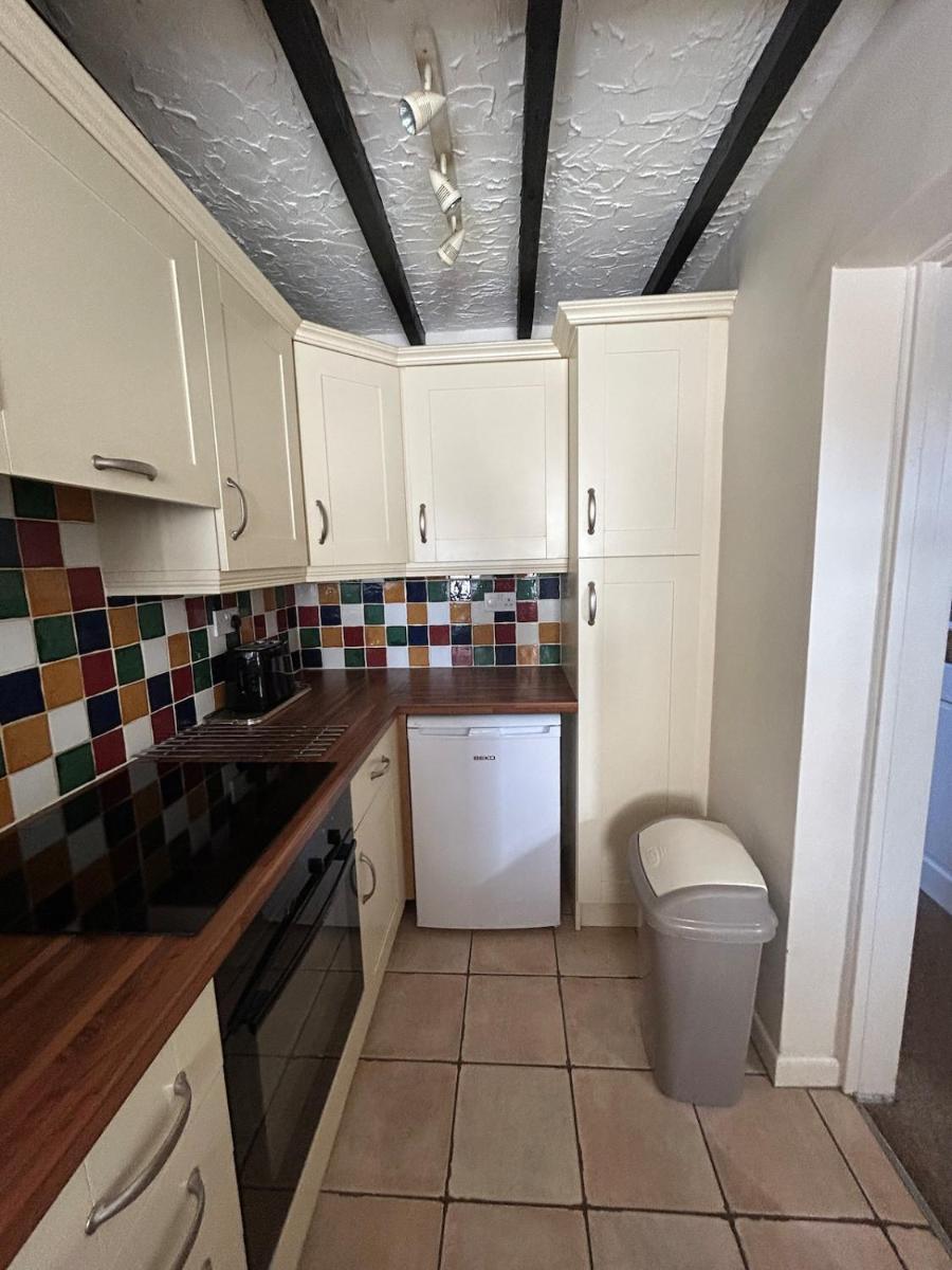 Holiday Cottage - 4 bedrooms - Housity