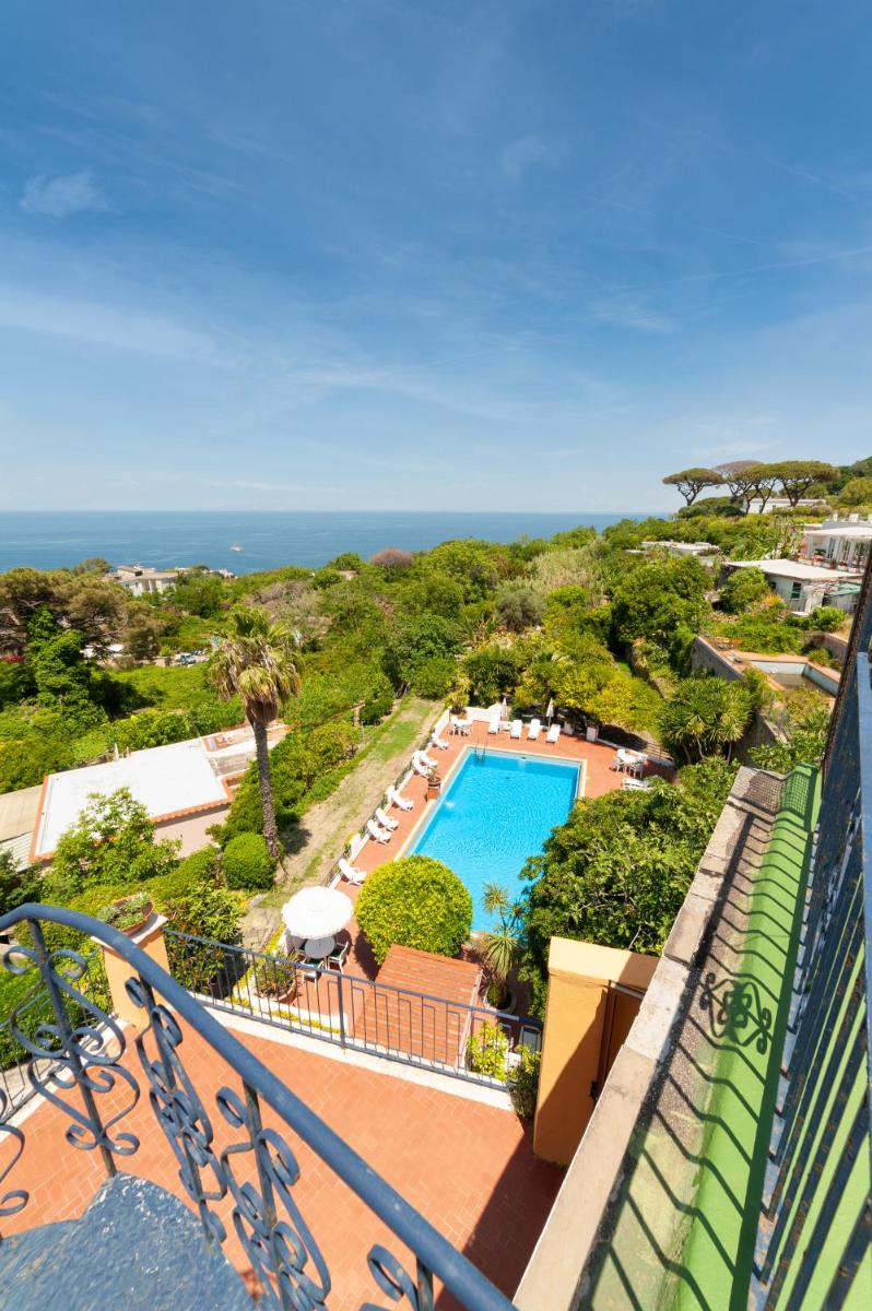 Hotel Monti - Housity